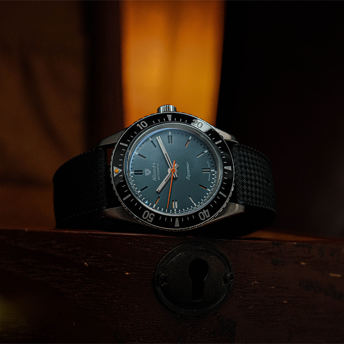 Nivada Grenchen Antarctic Diver Aquamar Grey