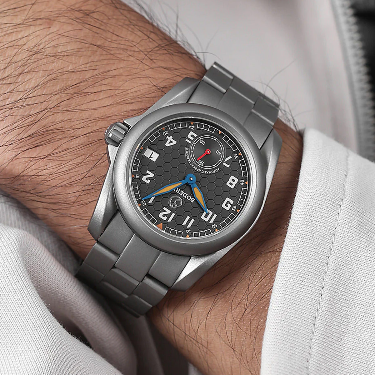 Boderry Voyager BD-A19T-01B S72 Titanium Field 100m Grey On Bracelet