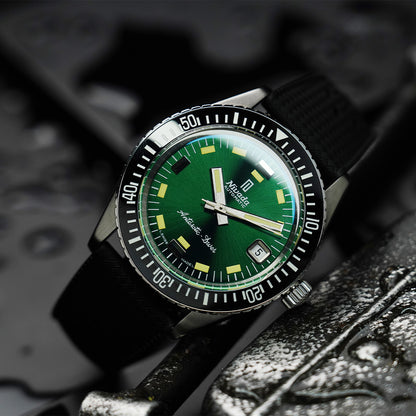 Nivada Grenchen Antarctic Diver Green