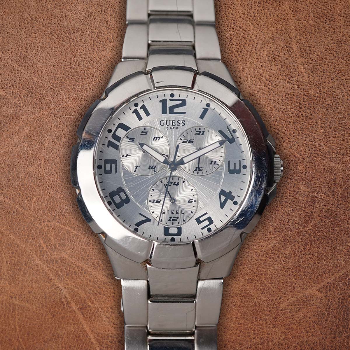 Guess Men Rush Silver I90199G1 42mm Stainless Steel Case Silver Dial