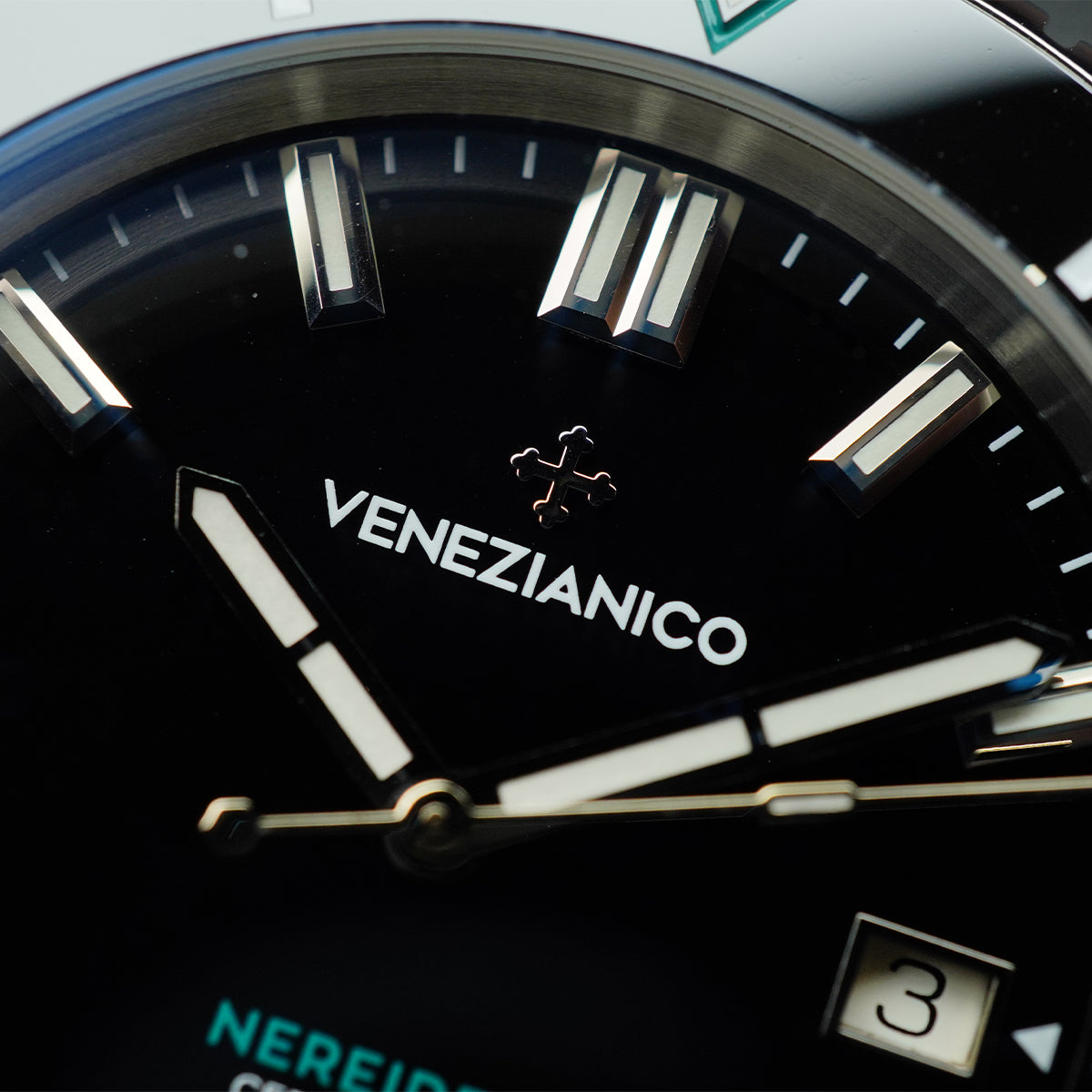 Venezianico Nereide 42mm 4521530 Ceramica Black Enamel Dial