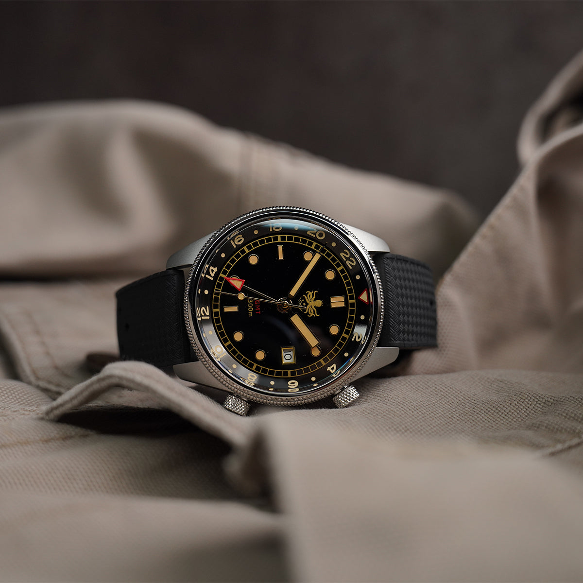 Phoibos Eagle Ray 300m Super Compressor GMT PX023D Black Gold