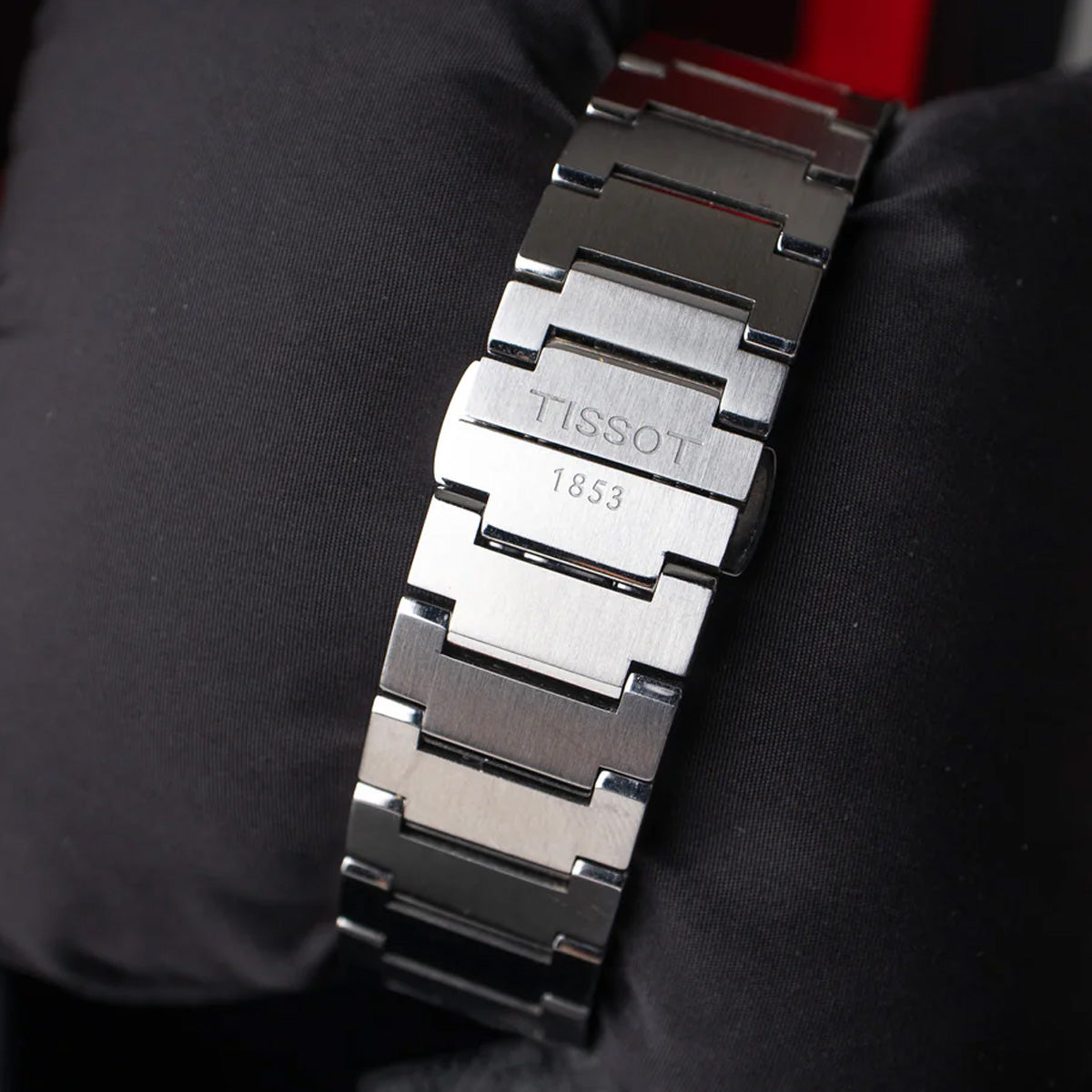 Tissot PRX 40mm T137.407.11.051.01 Powermatic 80 Gradient Black-Blue on Bracelet