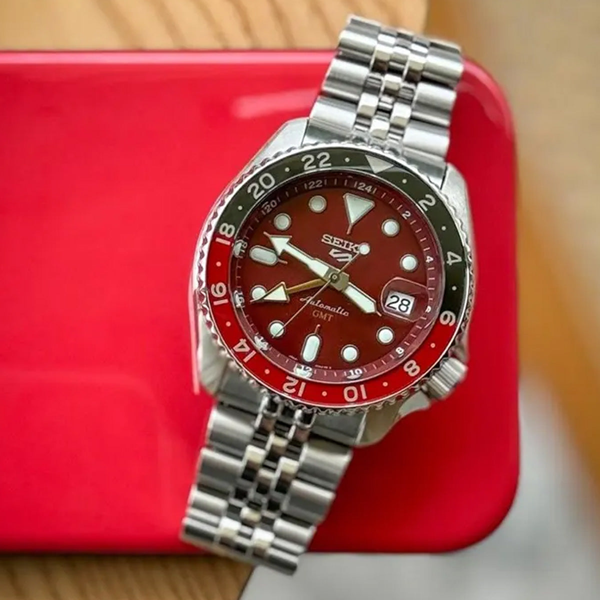 Seiko 5 Sports GMT SSK031K1 Passion Red Limited Edition