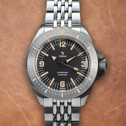 Diver Vintage Inspired Black Dial