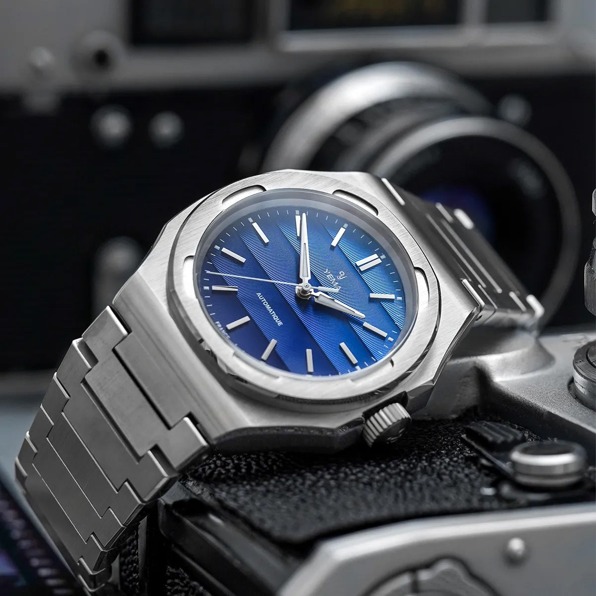 Wristmaster Traveller Cal. 2000 Blue