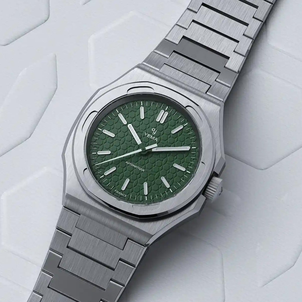 Urban Traveller Cal.2000 Green Dial