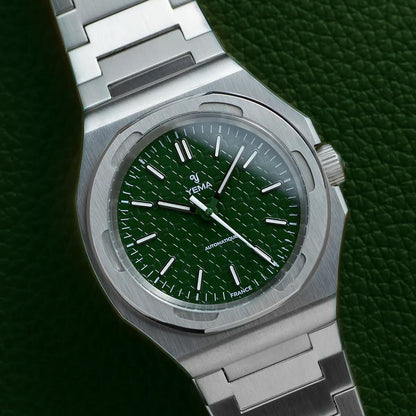 Urban Traveller Cal.2000 Green Dial