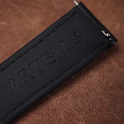 Artem Loop-Less Black - Grey Stitching